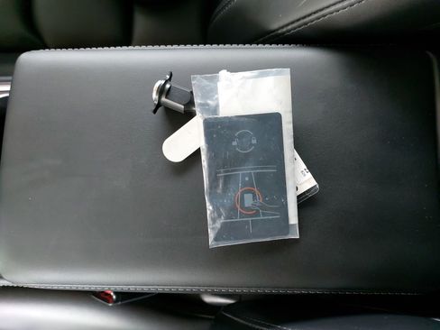 Used 2023 Tesla Model Y Long Range image 12