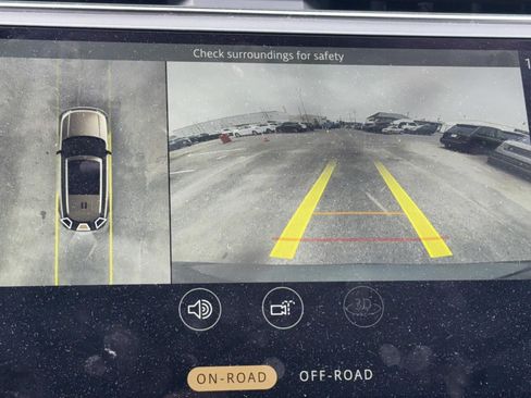 Used 2023 Land Rover Range Rover Long Wheelbase Autobiography image 26