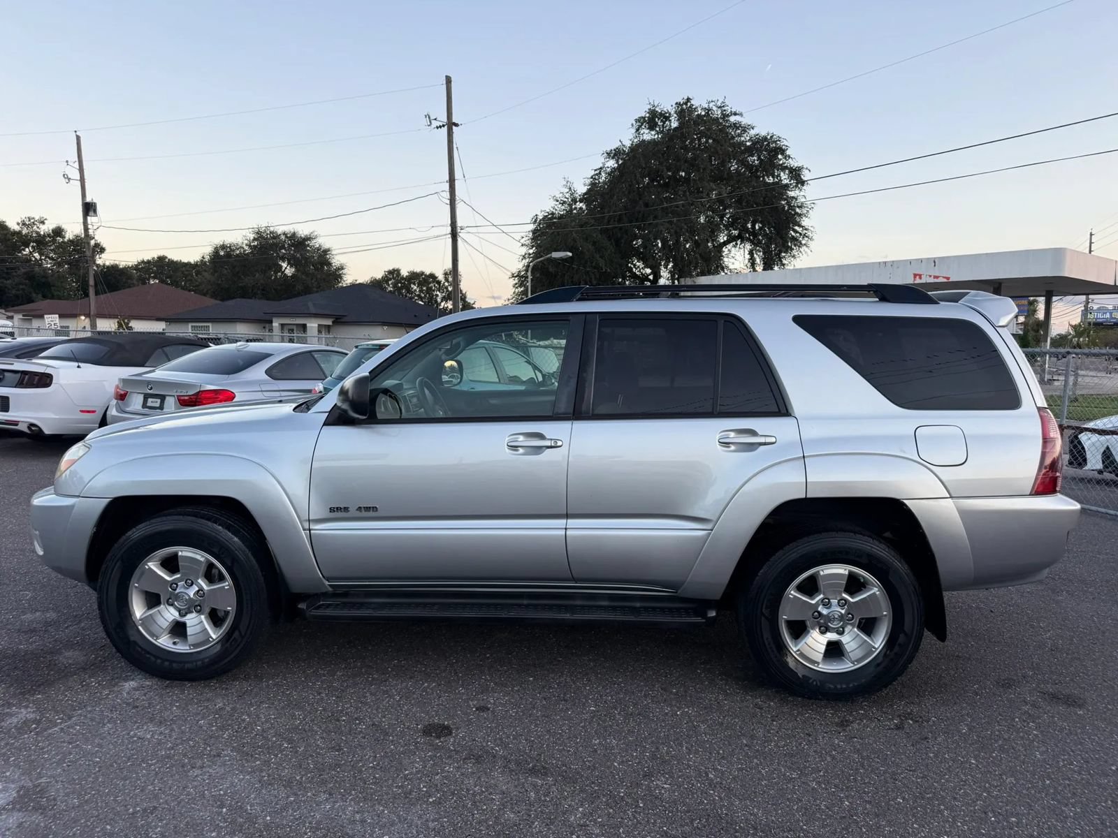 Used 2005 Toyota 4Runner SR5 AWD/4WD image 8