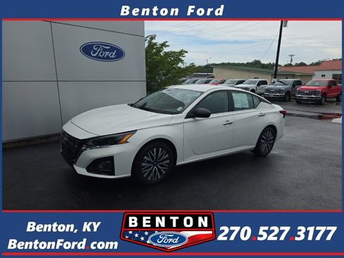 Used 2025 Nissan Altima 2.5 SV FWD image 1