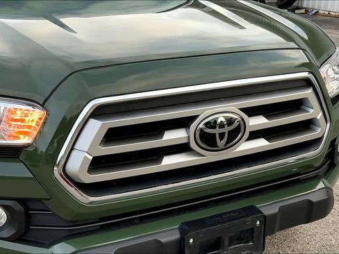 Used 2021 Toyota Tacoma SR image 28