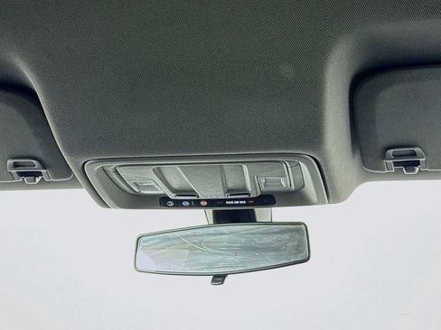 Used 2020 Chevrolet Silverado 1500 LT image 22