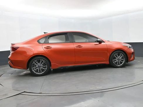 Used 2022 Kia Forte GT-Line w/ GT-Line Technology Package FWD image 4