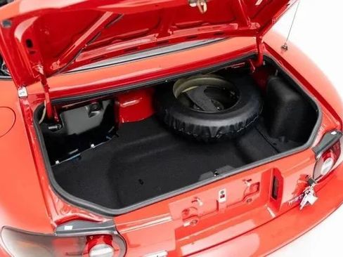 Used 1990 MAZDA MX-5 Miata RWD image 35
