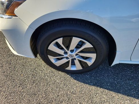 Used 2025 Nissan Altima 2.5 S image 5