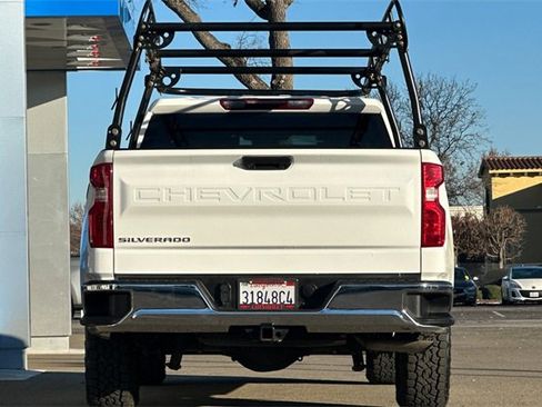 Used 2025 Chevrolet Silverado 1500 W/T w/ WT Value Package image 6