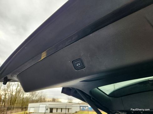 Used 2022 Chevrolet Traverse RS image 23