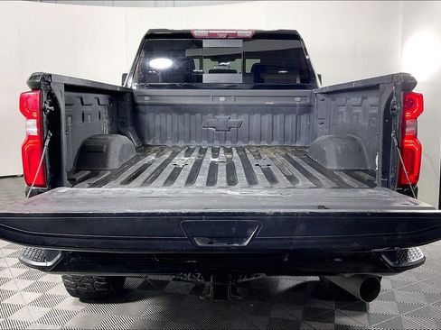 Used 2021 Chevrolet Silverado 3500 LTZ w/ LTZ Plus Package image 39