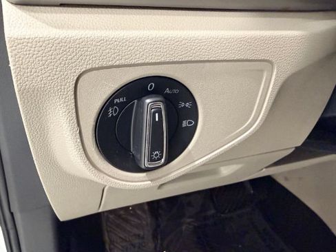 Used 2018 Volkswagen Atlas SE AWD/4WD image 40