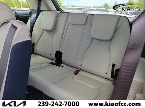 New 2026 Kia Carnival EX FWD image 14