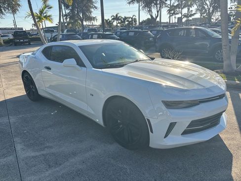 Used 2018 Chevrolet Camaro LT w/ RS Package image 3