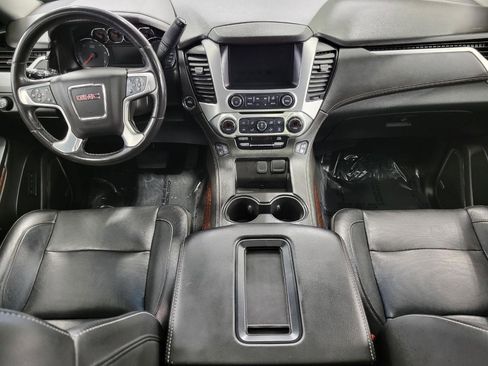 Used 2020 GMC Yukon XL SLT w/ Open Road Package image 7