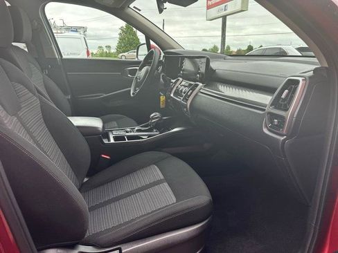 Used 2022 Kia Sorento LX image 4