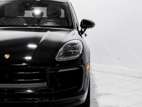 Used 2025 Porsche Macan image 51