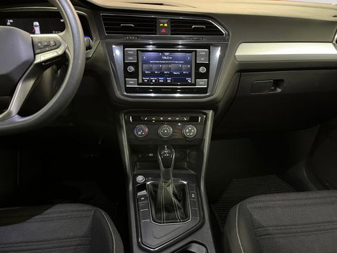 Used 2022 Volkswagen Tiguan S FWD image 13