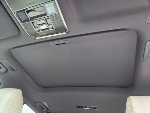 New 2026 Lexus LX 700h Luxury image 7