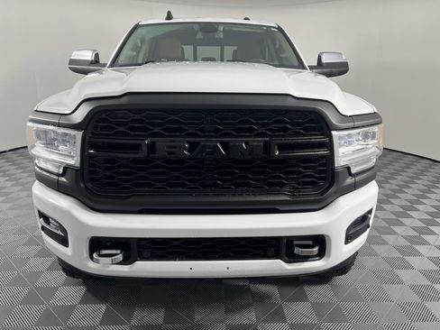 Used 2022 RAM 2500 Limited image 3
