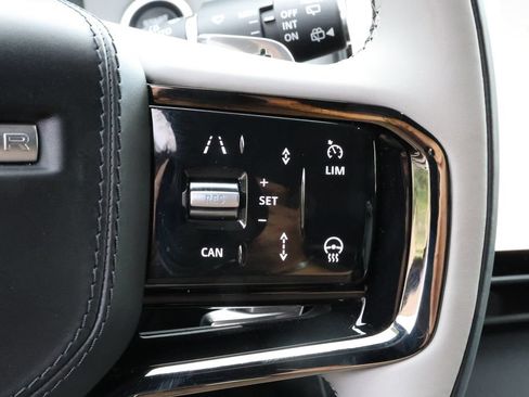 Used 2026 Land Rover Range Rover Velar Dynamic SE AWD/4WD image 19