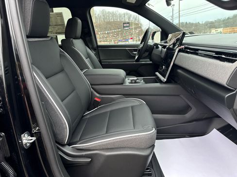 New 2026 GMC Sierra EV Elevation image 31