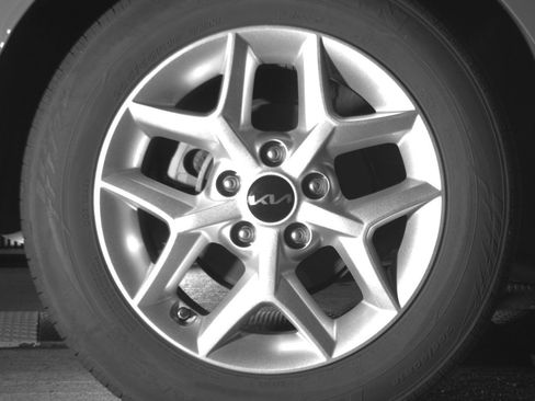 Used 2025 Kia Soul LX w/ LX Technology Package FWD image 18