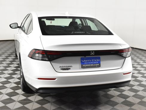 Used 2024 Honda Accord EX image 7