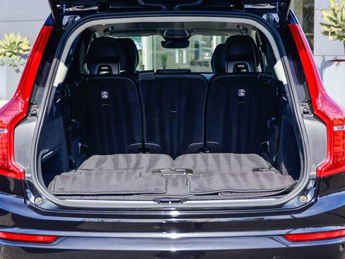 Used 2023 Volvo XC90 B6 Core w/ Climate Package image 30