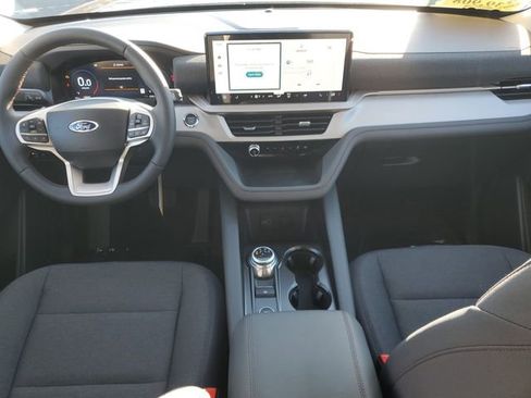 New 2026 Ford Explorer Active image 7