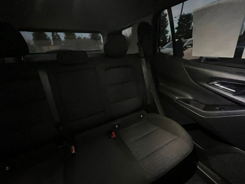 Used 2025 Chevrolet Equinox LT image 37