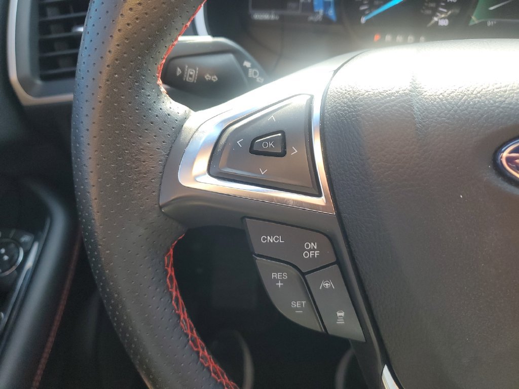 Used 2020 Ford Edge ST-Line FWD image 11