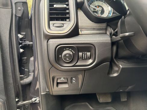 Used 2020 RAM 1500 Limited image 18