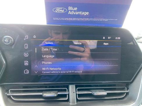 Used 2024 Chevrolet Trax LT w/ Driver Confidence Package FWD image 20