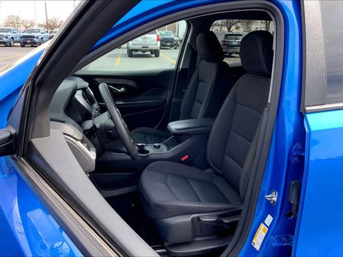 Used 2024 GMC Terrain SLE w/ Elevation Edition image 7