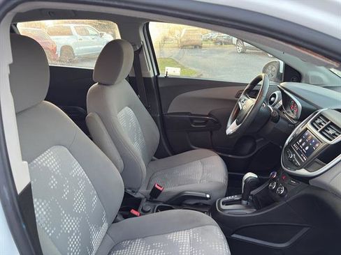 Used 2020 Chevrolet Sonic LT image 9