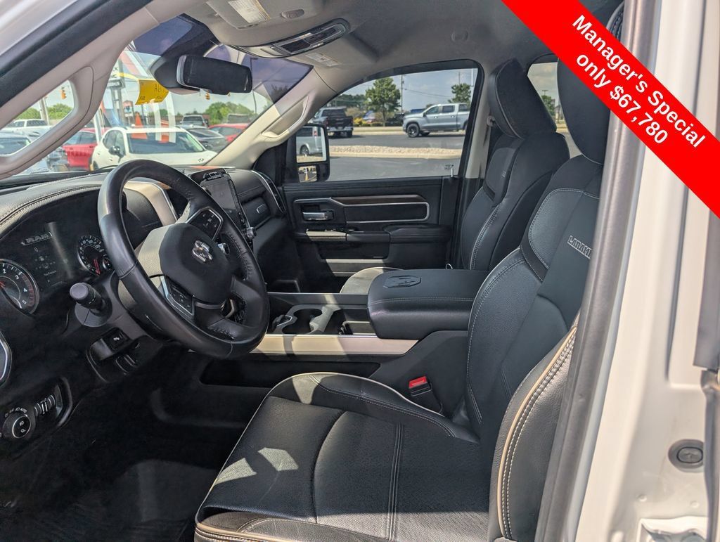 Used 2024 RAM 3500 Laramie w/ Towing Technology Group AWD/4WD image 15