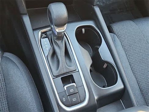 Used 2020 Hyundai Santa Fe SE image 29
