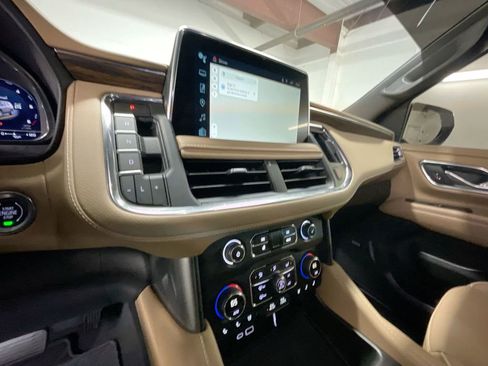 Used 2024 Chevrolet Tahoe Premier image 17