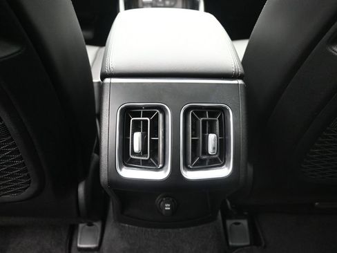 Used 2025 Kia Sorento S w/ Panoramic Sunroof Package FWD image 26