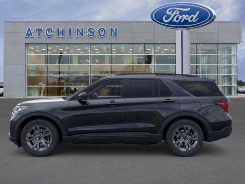 New 2026 Ford Explorer Active AWD/4WD image 3
