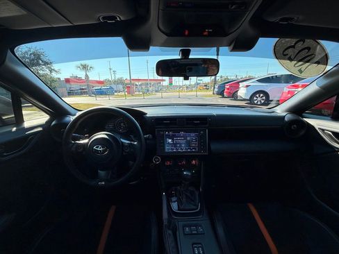 Used 2023 Toyota GR86 10th Anniversary SE image 18