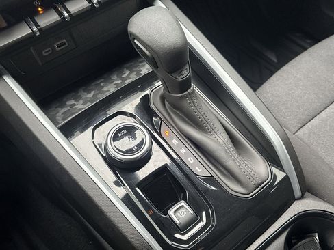 Used 2024 Chevrolet Colorado Trail Boss w/ Advanced Trailering Package image 20