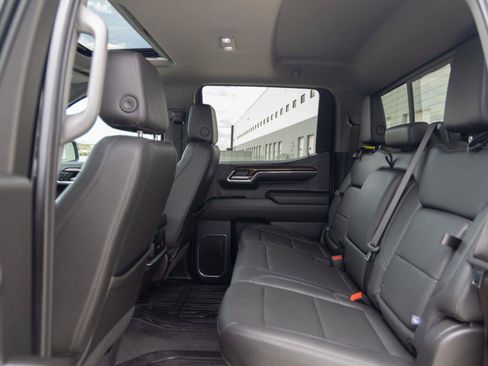 Used 2024 GMC Sierra 1500 Elevation w/ Elevation Premium Package AWD/4WD image 28