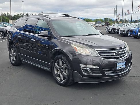 Used 2017 Chevrolet Traverse LT AWD/4WD image 8