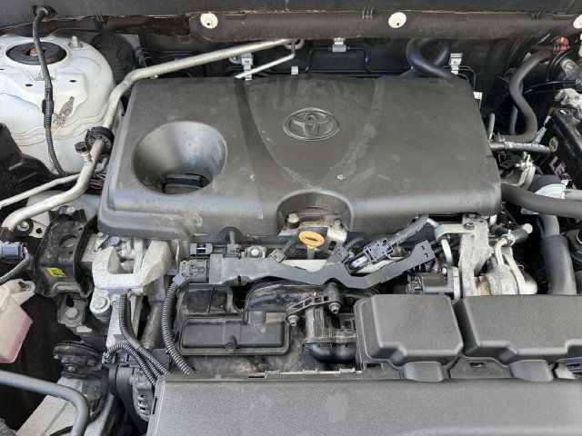 Used 2019 Toyota RAV4 XLE Premium w/ Cold Weather Package AWD/4WD image 34
