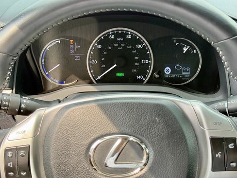 Used 2011 Lexus CT 200h Premium FWD image 11
