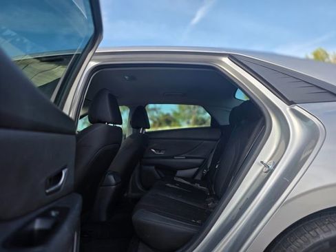 Used 2021 Hyundai Elantra SEL w/ Convenience Package image 31