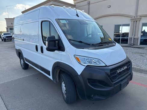 Used 2023 RAM ProMaster 2500 image 16