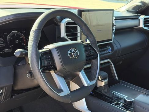 Used 2025 Toyota Sequoia Platinum image 21