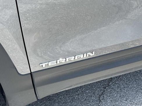 Used 2021 GMC Terrain SLE FWD image 10