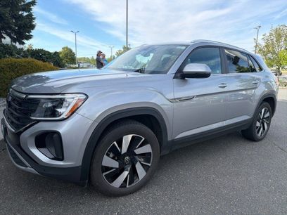 Used 2024 Volkswagen Atlas Cross Sport SE