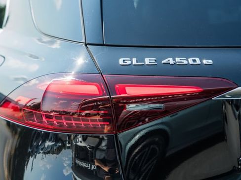 Used 2024 Mercedes-Benz GLE 450e 4MATIC image 7
